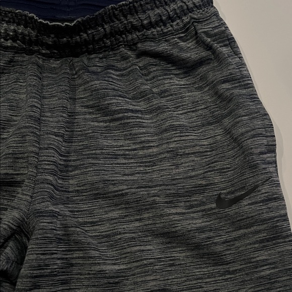 Nike Men’s Charcoal Sweatpants - Picture 3 of 4